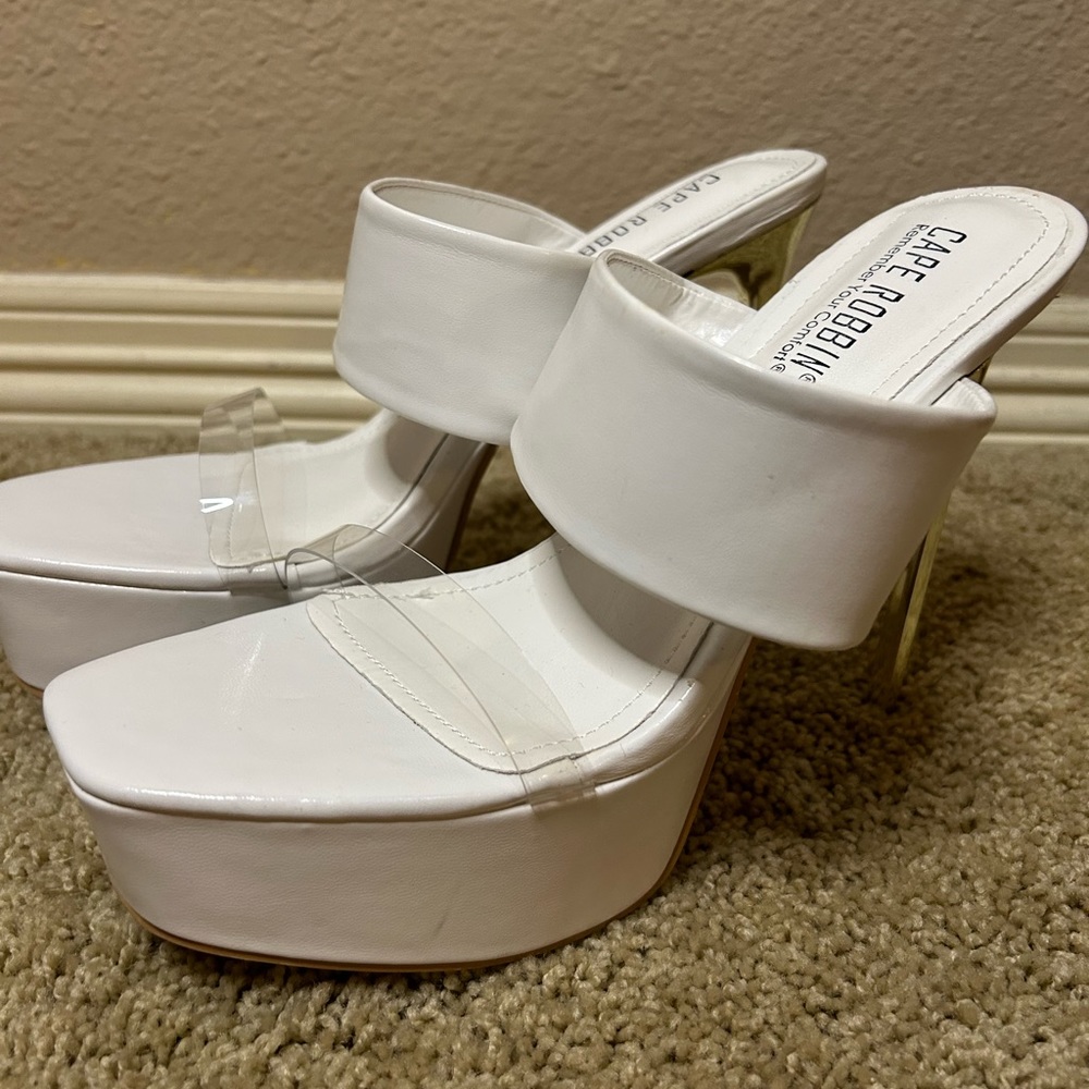 White platform high heels - Picture 1 of 10